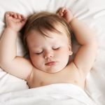 Cuantas horas debe dormir un bebe